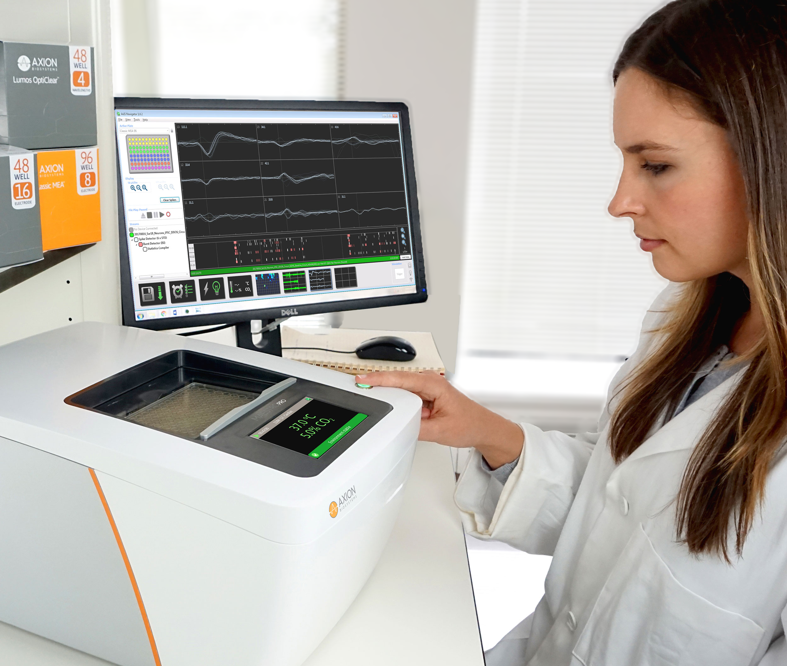 The difference with Axion MEA technology for neural activity assays